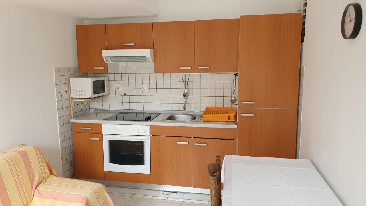 Apartments Dora Banjol エクステリア 写真